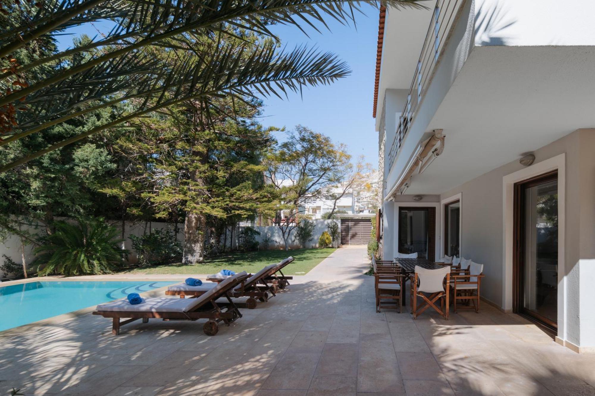 Villa Saronida Экстерьер фото